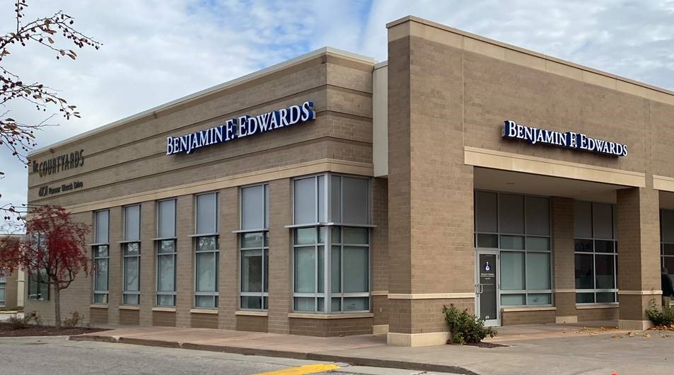 Financial Advisor Firm - Benjamin F. Edwards Office - Lincoln, NE