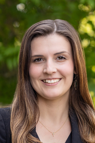 Baylee Demers – Financial Client Associate – Benjamin F. Edwards, Concord NH Baylee Demers - Financial Client Associate - Benjamin F. Edwards, Concord NH