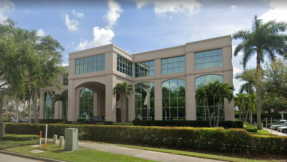 Financial Advisors in Naples, FL - Benjamin F. Edwards - building exterior